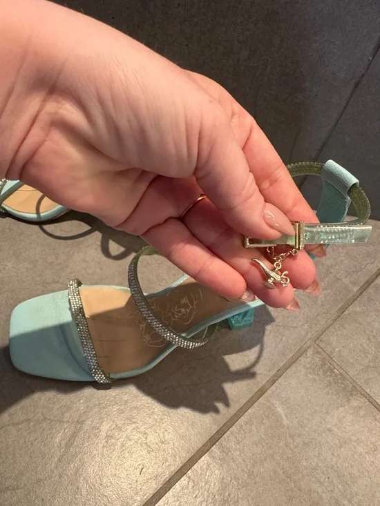 Aldo x Disney Aladdin Jasmine Women's Aqua genie lamp charm heels 🧞‍♂️ - Picture 5 of 8